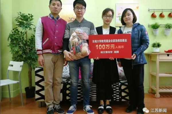 车模多少钱一次 _ 食堂餐桌椅,做车模多少钱