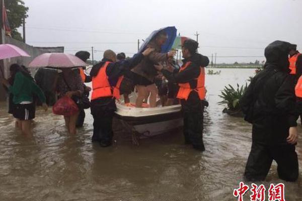 附近加你qq的人一般都是干嘛的,那些附近的人加你qq