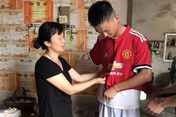 附近单身美女都在哪儿出没,附近有单身女吗