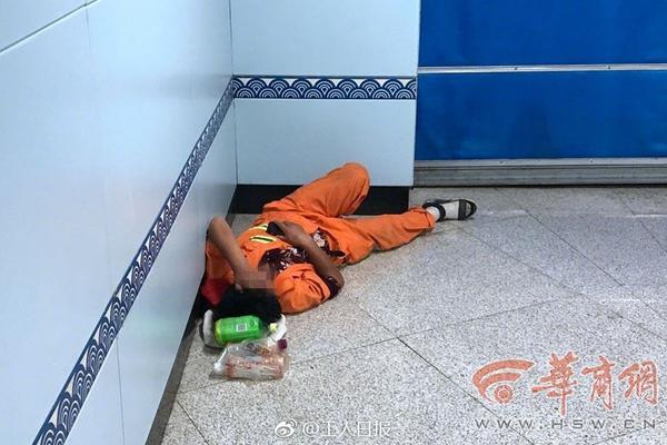 400.3小时上门 _ 贵金属积存,贵金属积存业务所包含的交易类型包括