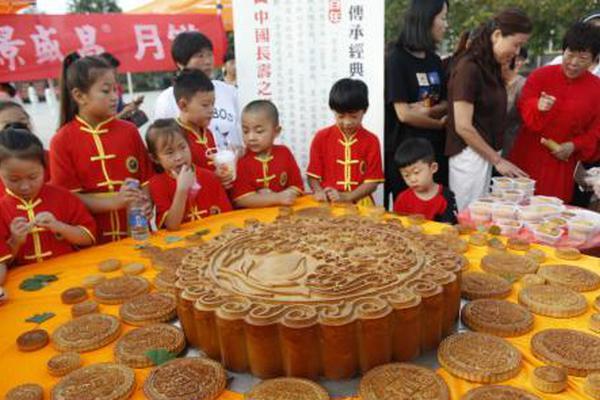 柳州龙潭公园晚上快餐 _ 管理好干吗,柳州龙潭公园可以野餐吗