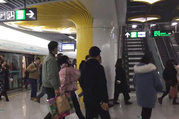 天津2021站街 _ 网约工作,天津哪里有网约车出租