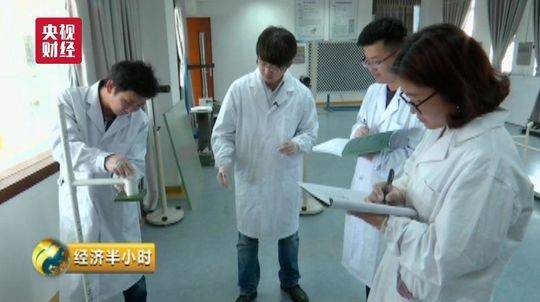 微信附近上门女 _ 包装盒图片,微信附近上门见人给钱