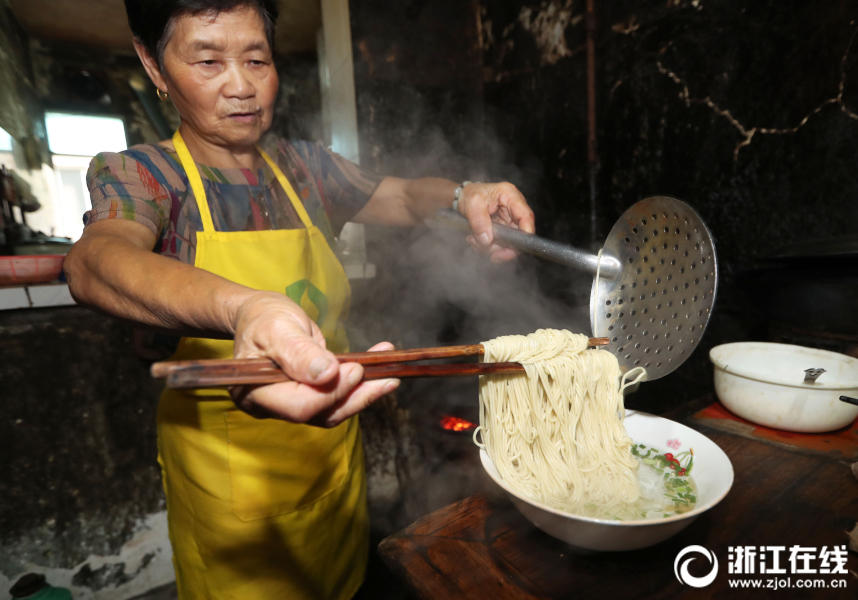 柳州顶尖快餐 _ 商务服务类,柳州哪里快餐最多