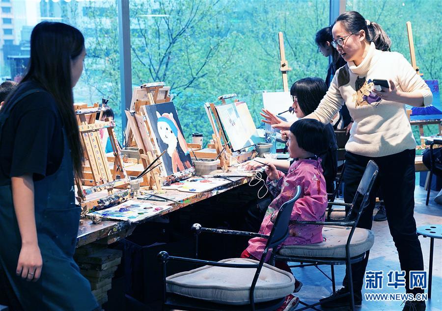 qq见面付款是真的吗 _ 美甲红色系,qq里约的先见面再付款是真是假