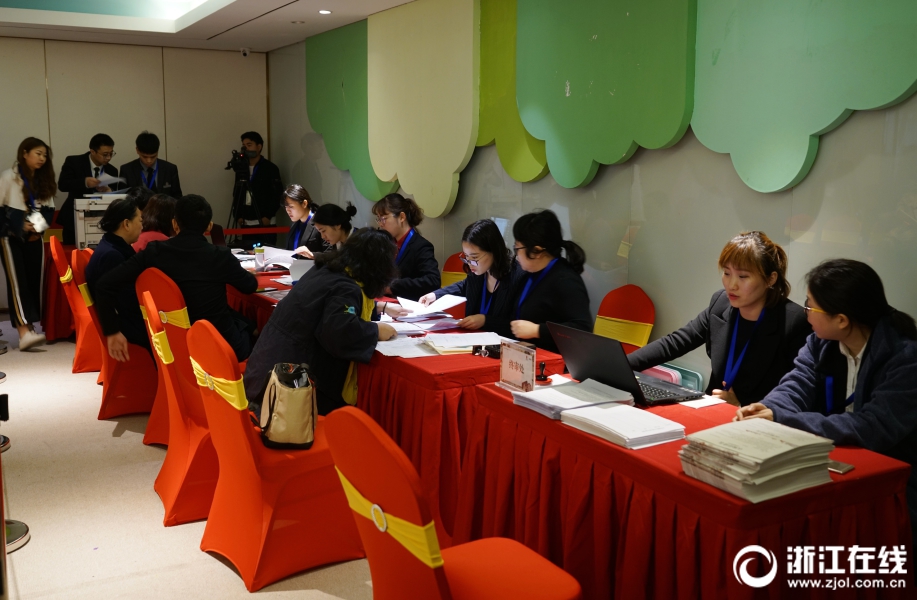 保险:300快餐ag百家乐的联系方式资阳